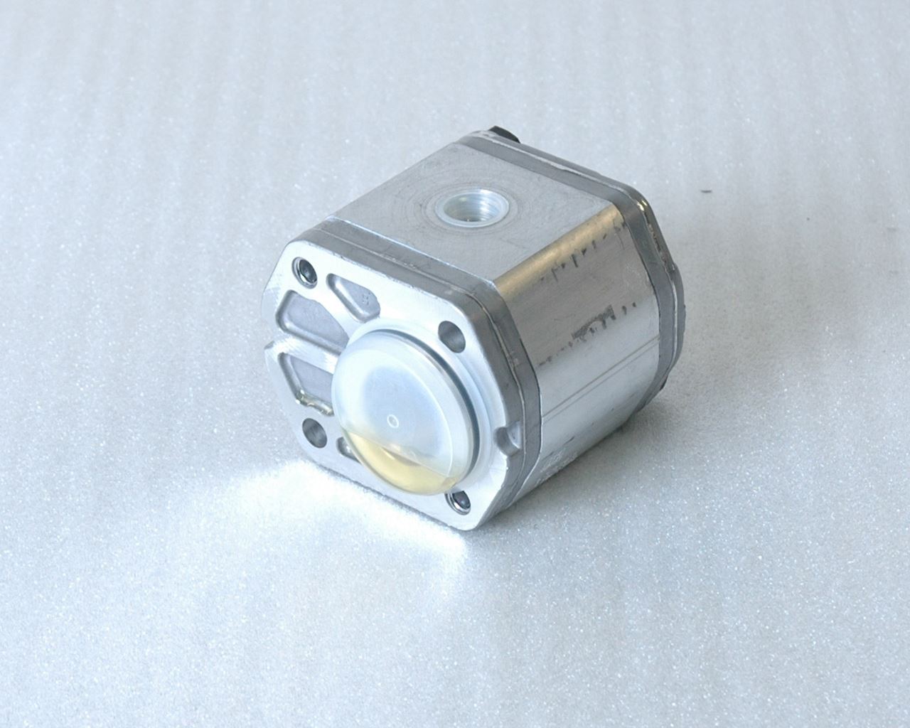 Lift table spare part - Hydraulic pump 2/8,2