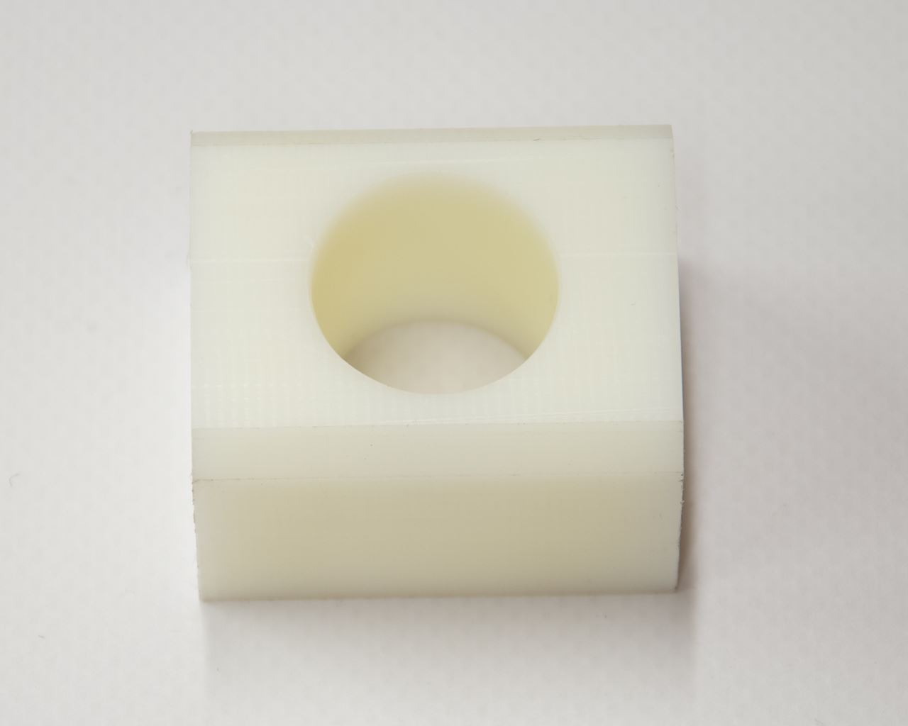 Lift table spare part - Slide block (PA) 40x33x25 Ø20