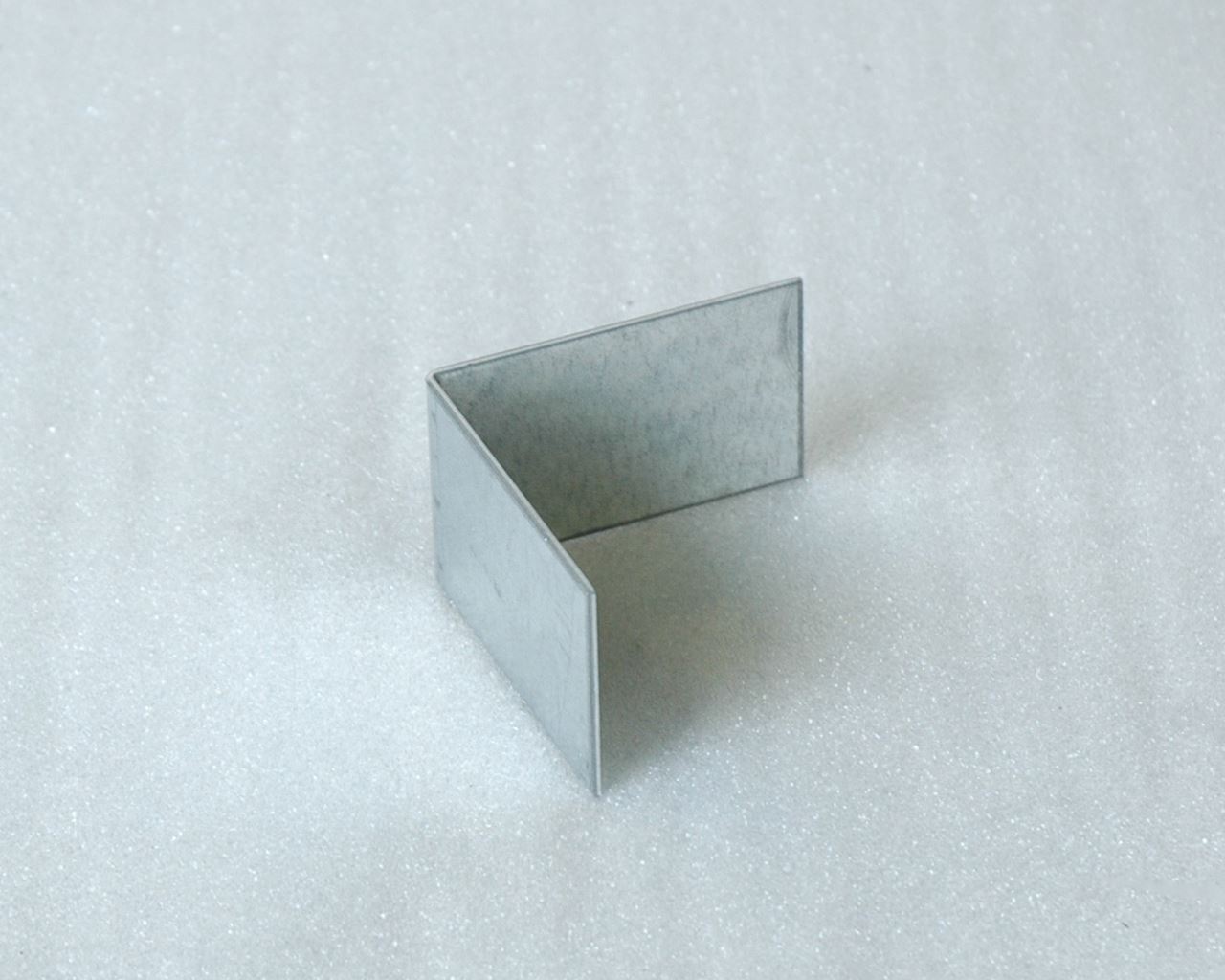 Lift table spare part - Corner(Steel),Protection frame H=72