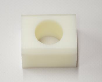 Lift table spare part - Slide block (PA) 40x33x25 Ø20